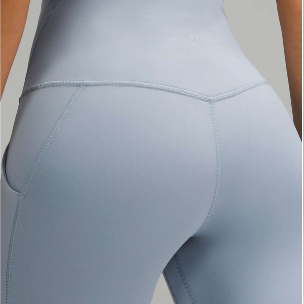 Lululemon Align HR Pant w/ Pockets 25" Pastel Blue Lined - Picture 3 of 8